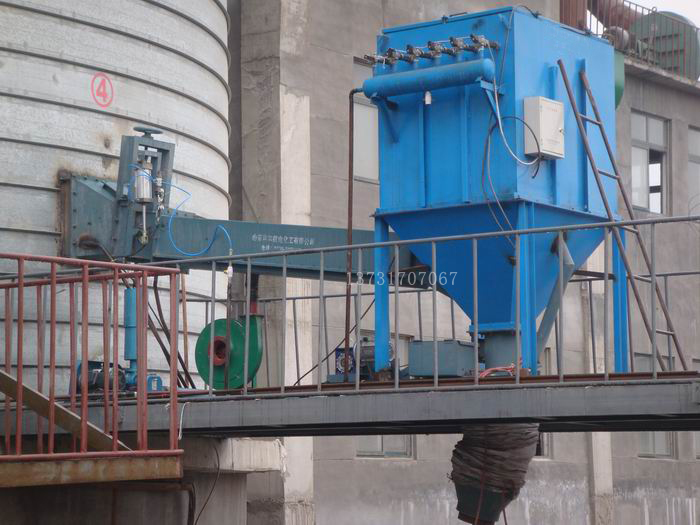 四川水泥廠定購的UF單機(jī)布袋除塵器今日已發(fā)貨 四川水泥廠定購的UF單機(jī)布袋除塵器今日已發(fā)貨