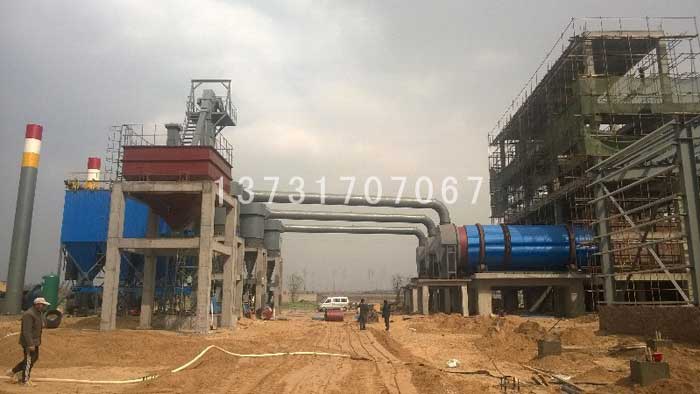 氧化鋁廠(chǎng)熟料破碎車(chē)間LMC-240布袋除塵器交付使用 氧化鋁廠(chǎng)熟料破碎車(chē)間LMC-240布袋除塵器交付使用